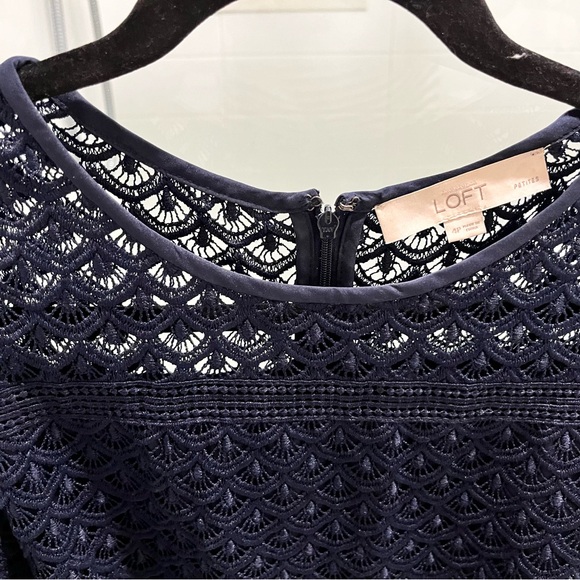Anne Taylor Loft Navy Lace Shift - Picture 3 of 3